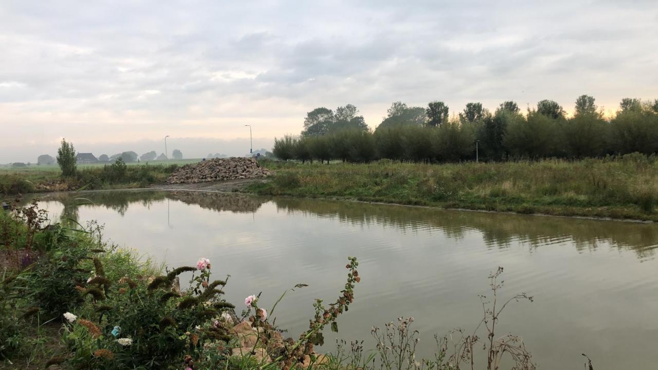 B&B Snurk Stiens, Fijn Verblijf Aan Open Vaarwater المظهر الخارجي الصورة